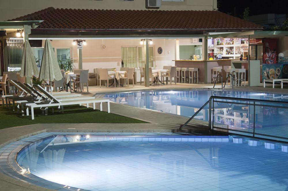Ferienwohnung Blue Sky Agia Marina Exterior foto