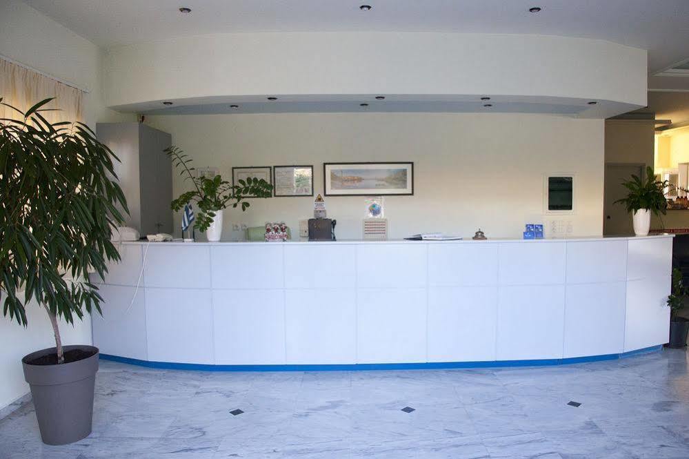 Ferienwohnung Blue Sky Agia Marina Exterior foto